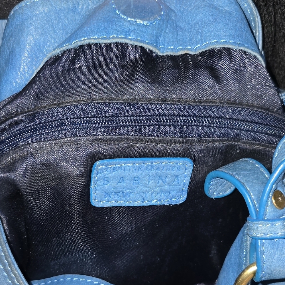 Designer Handbag - Picture 4 of 7